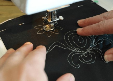 what is the best auto embroidery machine