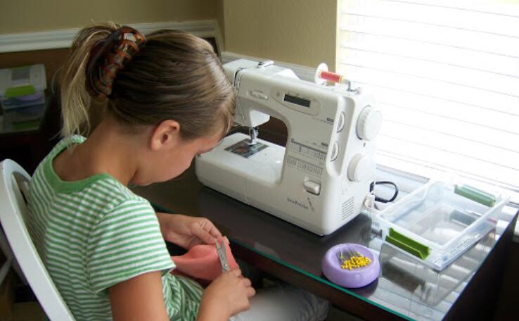 kids sewing machine